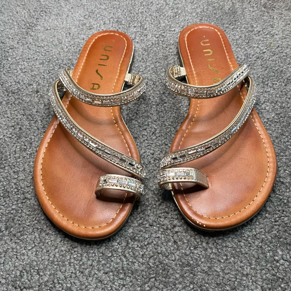 Cute Sparkly Summer Gold and Silver Sandals Women Size 6.5